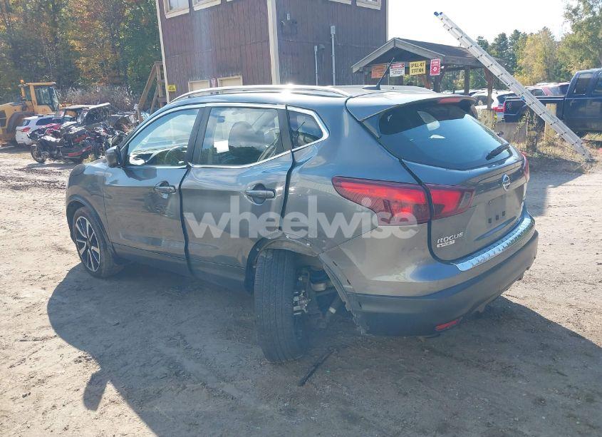 Photo 6 of 2018 Nissan Rogue SPORT SL (VIN JN1BJ1CR1JW290773)