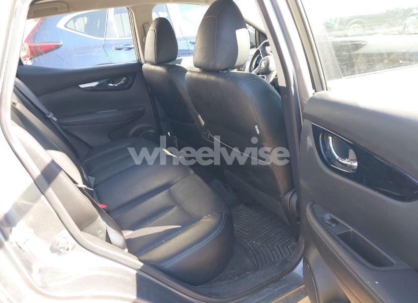 Photo 8 of 2018 Nissan Rogue SPORT SL (VIN JN1BJ1CR1JW290773)