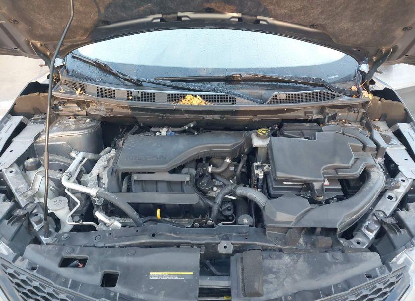 Photo 10 of 2018 Nissan Rogue SPORT S (VIN JN1BJ1CR1JW601070)