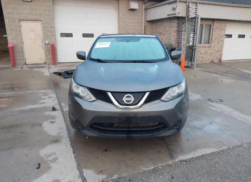 Photo 12 of 2018 Nissan Rogue SPORT S (VIN JN1BJ1CR1JW601070)