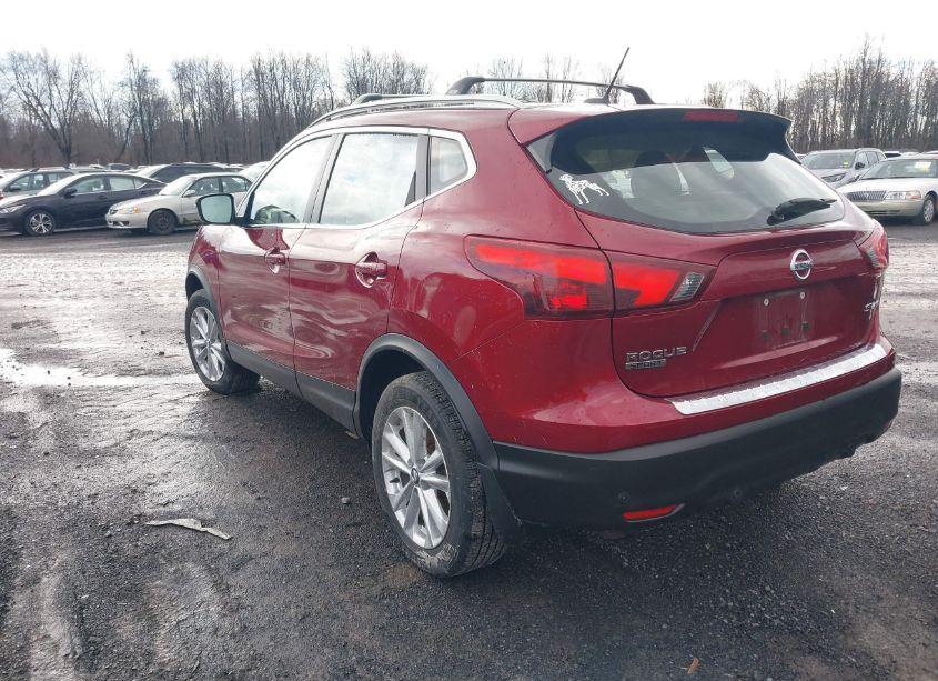 Photo 3 of 2019 Nissan Rogue SPORT SV (VIN JN1BJ1CR1KW322445)