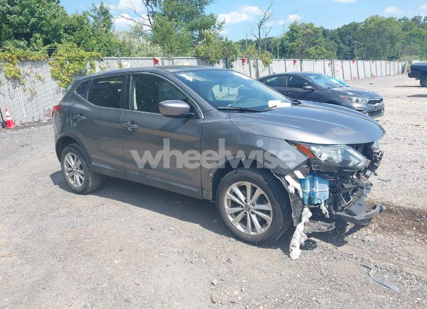 2019 Nissan Rogue SPORT S (VIN JN1BJ1CR1KW624933) main photo
