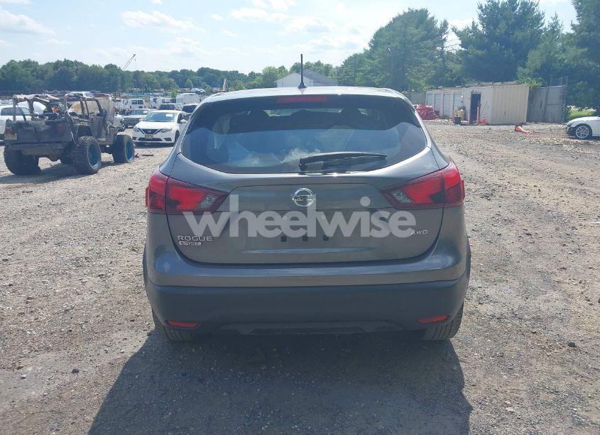 Photo 16 of 2019 Nissan Rogue SPORT S (VIN JN1BJ1CR1KW624933)