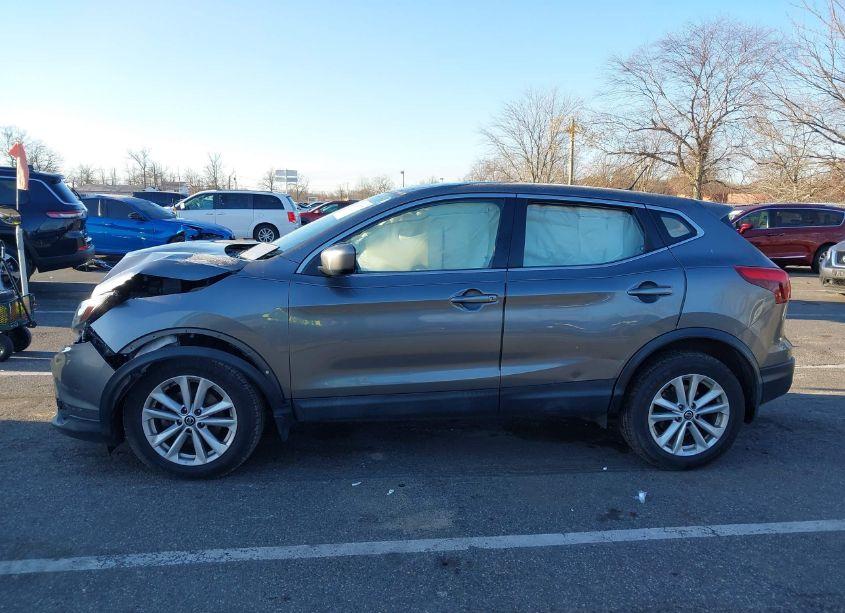 Photo 14 of 2019 Nissan Rogue SPORT S (VIN JN1BJ1CR1KW627900)