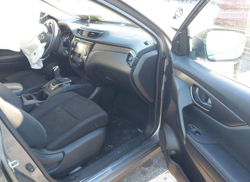 Photo 5 of 2019 Nissan Rogue SPORT S (VIN JN1BJ1CR1KW627900)