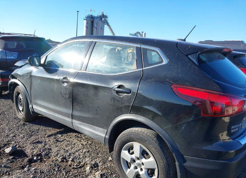 Photo 15 of 2019 Nissan Rogue SPORT S (VIN JN1BJ1CR1KW631168)