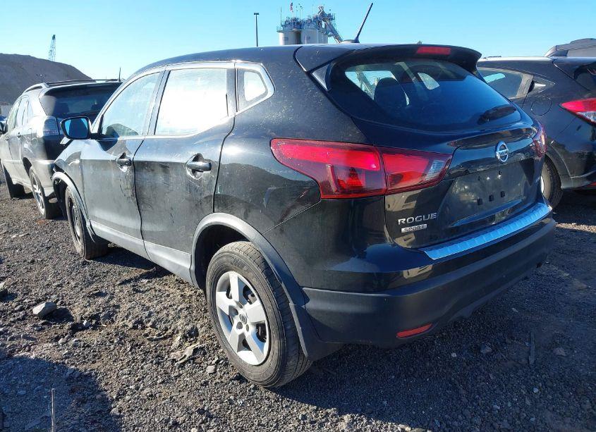 Photo 3 of 2019 Nissan Rogue SPORT S (VIN JN1BJ1CR1KW631168)