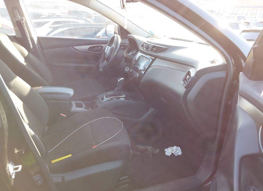 Photo 5 of 2019 Nissan Rogue SPORT S (VIN JN1BJ1CR1KW631168)