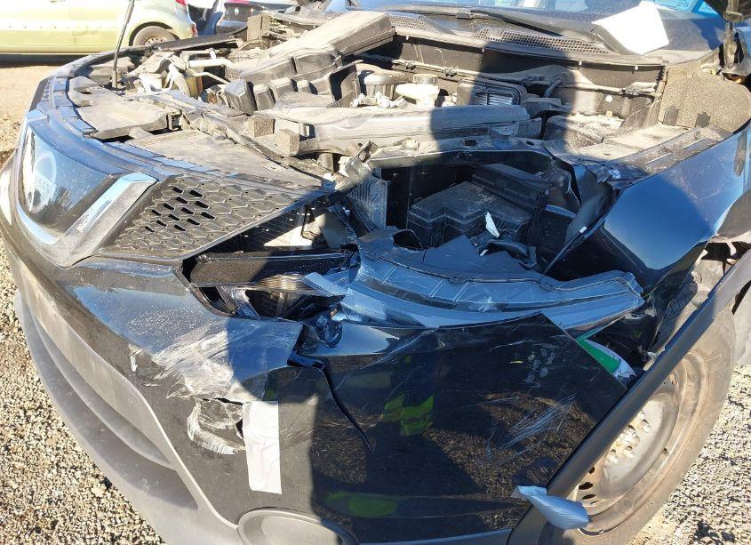 Photo 6 of 2019 Nissan Rogue SPORT S (VIN JN1BJ1CR1KW631168)