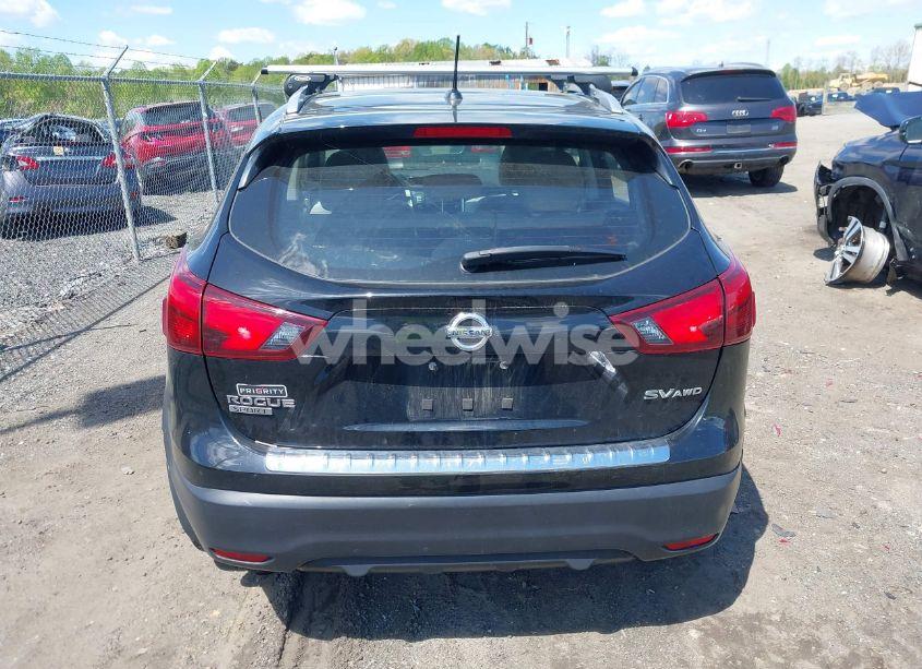 Photo 16 of 2017 Nissan Rogue SPORT SV (VIN JN1BJ1CR2HW111621)
