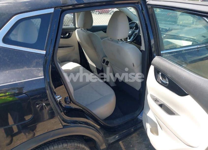 Photo 8 of 2017 Nissan Rogue SPORT SV (VIN JN1BJ1CR2HW111621)