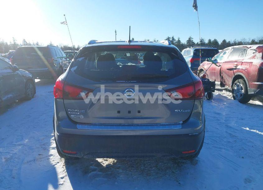 Photo 17 of 2017 Nissan Rogue SPORT SV (VIN JN1BJ1CR2HW113966)