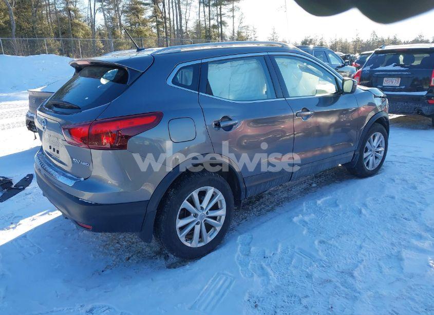 Photo 4 of 2017 Nissan Rogue SPORT SV (VIN JN1BJ1CR2HW113966)