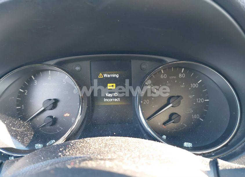 Photo 7 of 2017 Nissan Rogue SPORT SV (VIN JN1BJ1CR2HW117726)