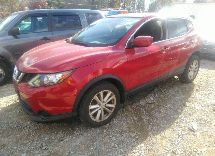 Photo 2 of 2017 Nissan Rogue SPORT S (VIN JN1BJ1CR2HW120030)
