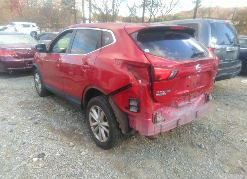 Photo 3 of 2017 Nissan Rogue SPORT S (VIN JN1BJ1CR2HW120030)