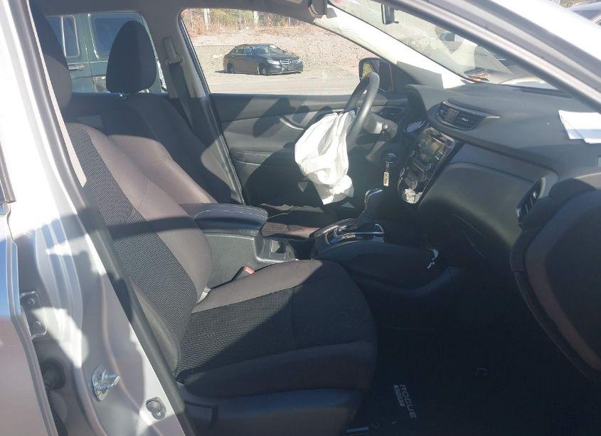 Photo 5 of 2017 Nissan Rogue SPORT S (VIN JN1BJ1CR2HW126975)