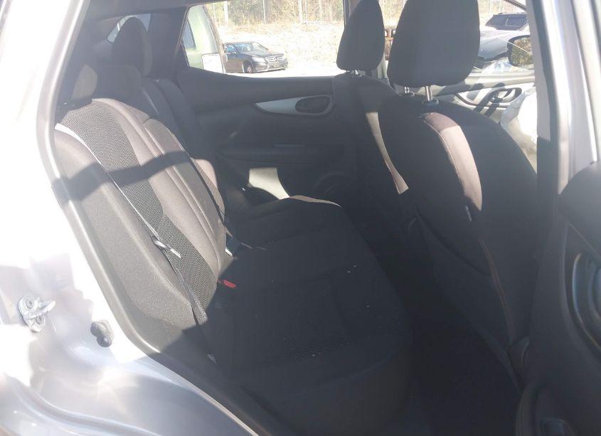 Photo 8 of 2017 Nissan Rogue SPORT S (VIN JN1BJ1CR2HW126975)