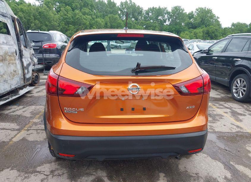 Photo 16 of 2017 Nissan Rogue SPORT S (VIN JN1BJ1CR2HW144456)
