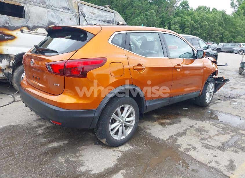 Photo 4 of 2017 Nissan Rogue SPORT S (VIN JN1BJ1CR2HW144456)