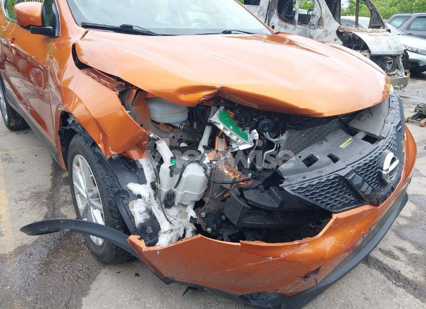 Photo 6 of 2017 Nissan Rogue SPORT S (VIN JN1BJ1CR2HW144456)