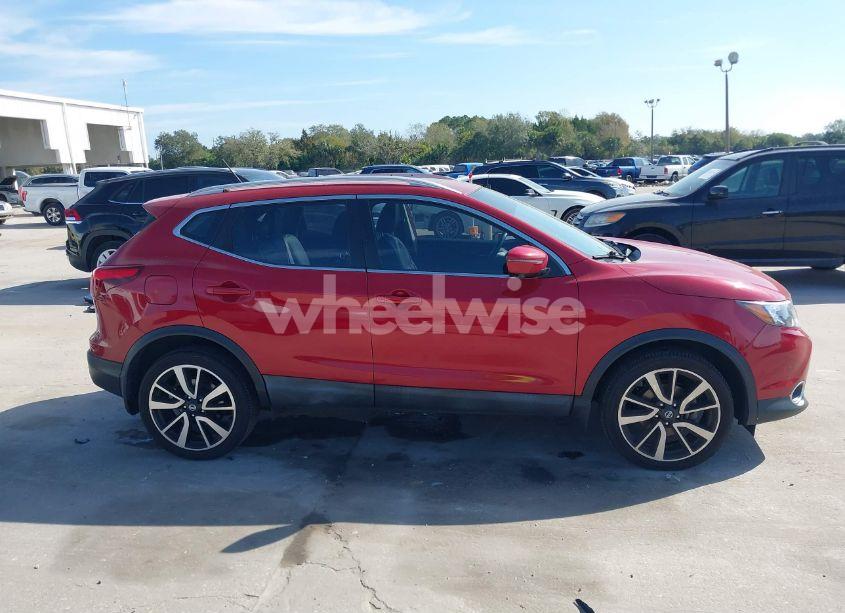 Photo 13 of 2018 Nissan Rogue SPORT SL (VIN JN1BJ1CR2JW206010)