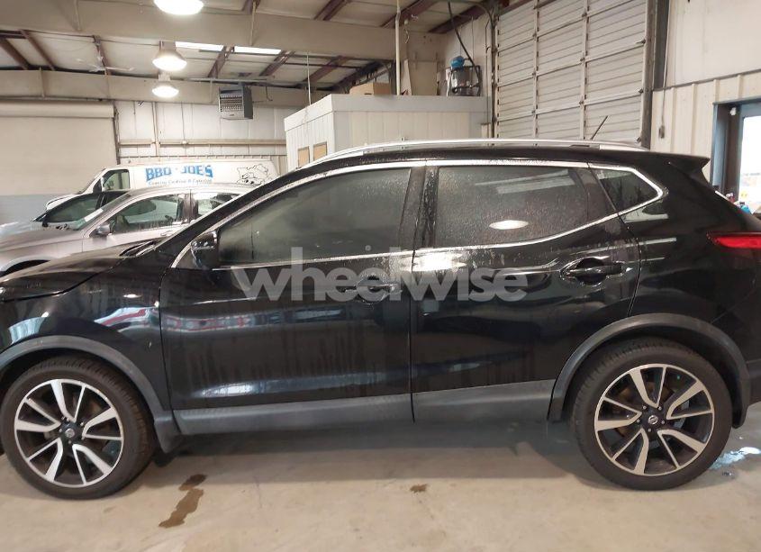 Photo 15 of 2018 Nissan Rogue SPORT SL (VIN JN1BJ1CR2JW294167)