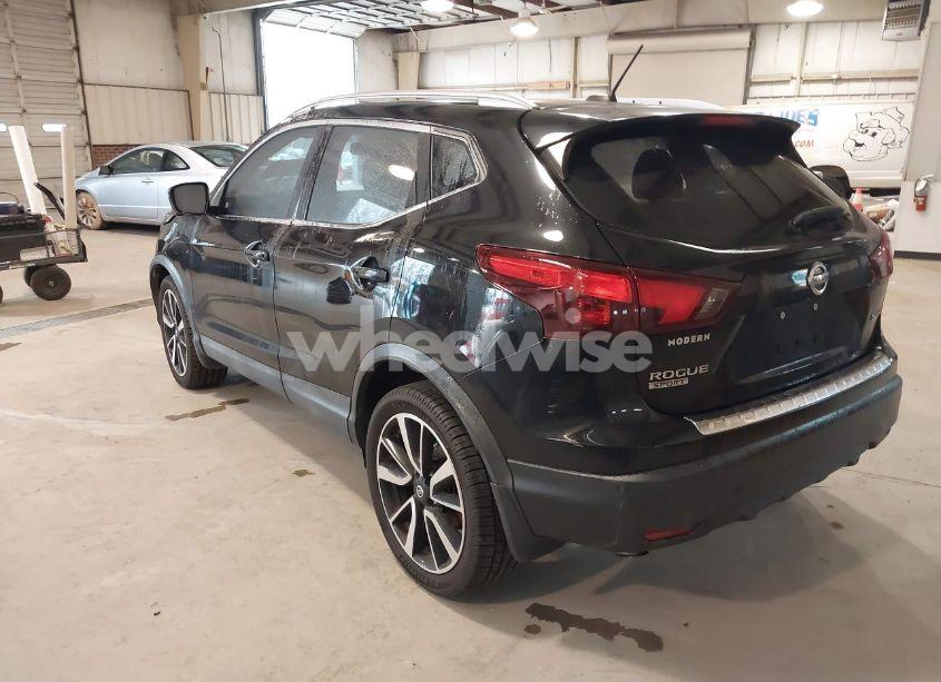 Photo 3 of 2018 Nissan Rogue SPORT SL (VIN JN1BJ1CR2JW294167)