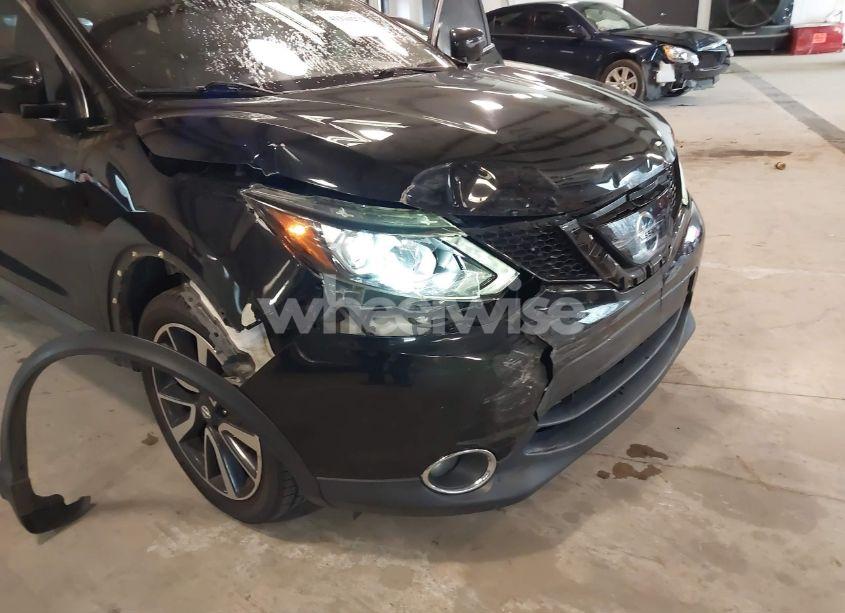 Photo 6 of 2018 Nissan Rogue SPORT SL (VIN JN1BJ1CR2JW294167)