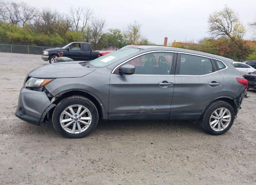 Photo 15 of 2019 Nissan Rogue SPORT S (VIN JN1BJ1CR2KW318789)