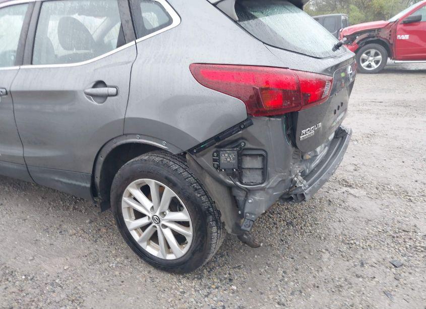 Photo 19 of 2019 Nissan Rogue SPORT S (VIN JN1BJ1CR2KW318789)