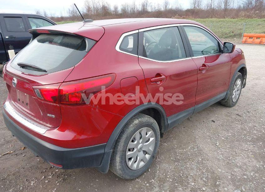 Photo 4 of 2019 Nissan Rogue SPORT S (VIN JN1BJ1CR2KW319702)