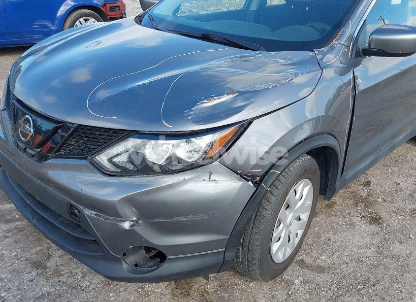 Photo 6 of 2019 Nissan Rogue SPORT S (VIN JN1BJ1CR2KW348715)