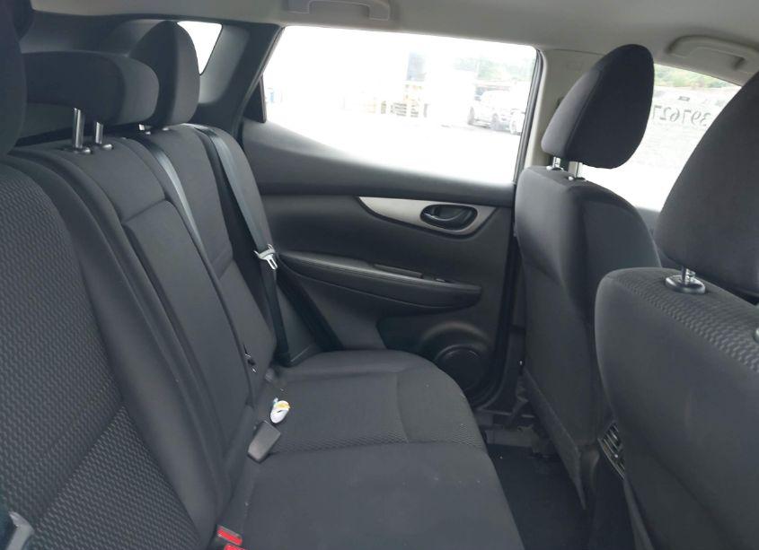 Photo 8 of 2019 Nissan Rogue SPORT S (VIN JN1BJ1CR2KW350738)