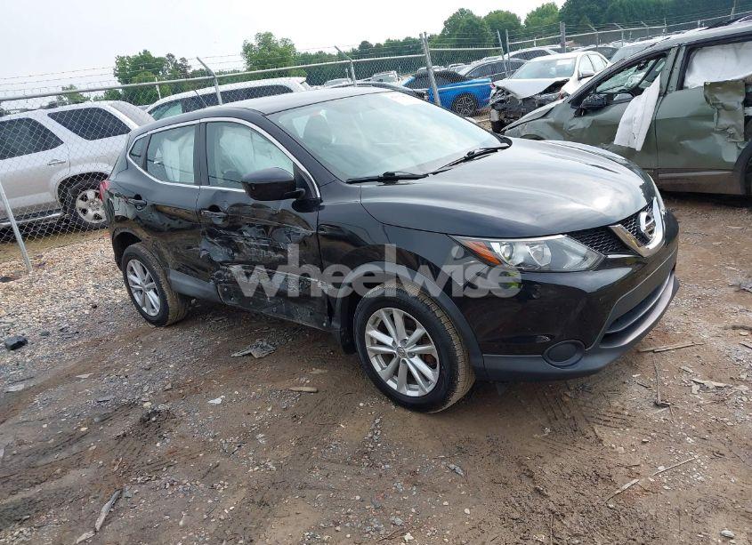 2017 Nissan Rogue SPORT S/SV/SL (VIN JN1BJ1CR3HW101213) main photo