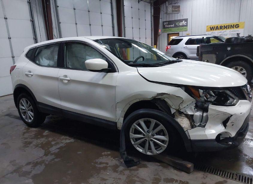 Photo 13 of 2017 Nissan Rogue SPORT S (VIN JN1BJ1CR3HW111627)