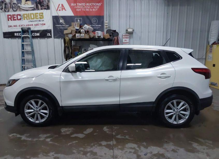 Photo 14 of 2017 Nissan Rogue SPORT S (VIN JN1BJ1CR3HW111627)