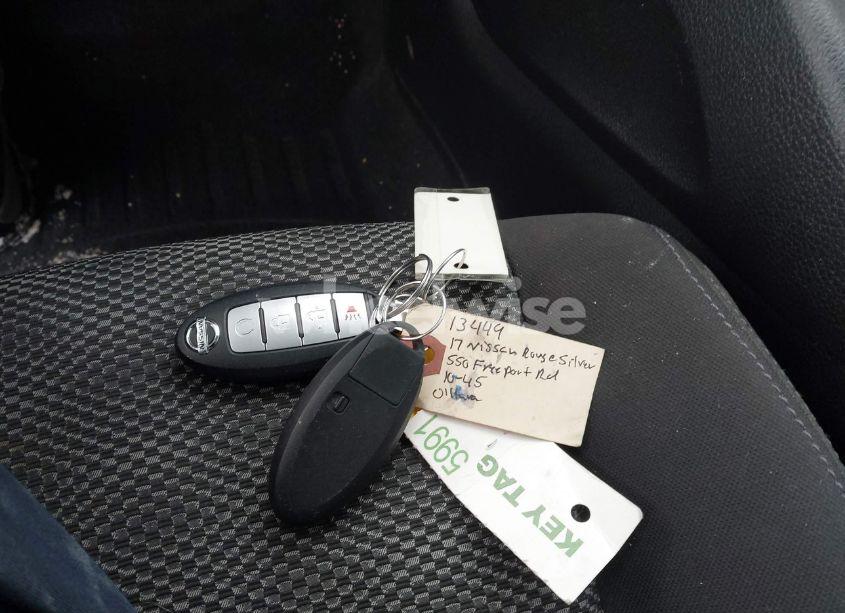 Photo 11 of 2017 Nissan Rogue SPORT SV (VIN JN1BJ1CR3HW126841)