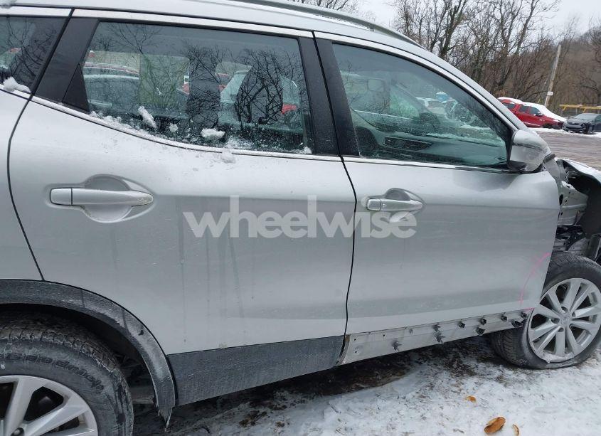 Photo 21 of 2017 Nissan Rogue SPORT SV (VIN JN1BJ1CR3HW126841)