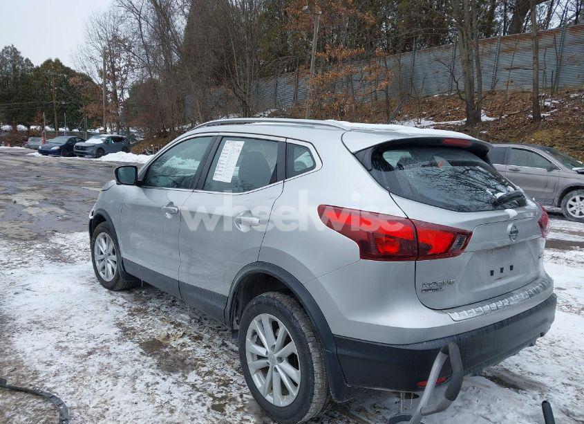 Photo 3 of 2017 Nissan Rogue SPORT SV (VIN JN1BJ1CR3HW126841)