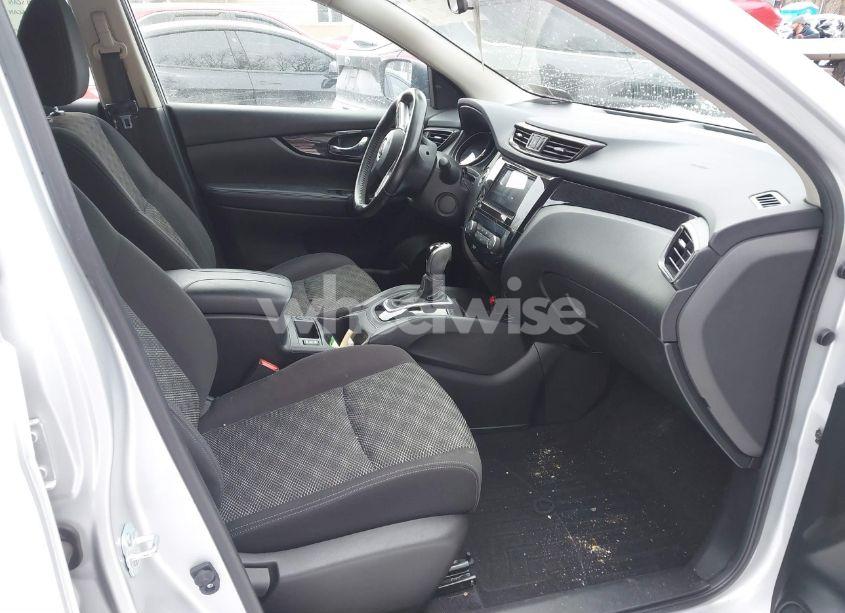 Photo 5 of 2017 Nissan Rogue SPORT SV (VIN JN1BJ1CR3HW126841)