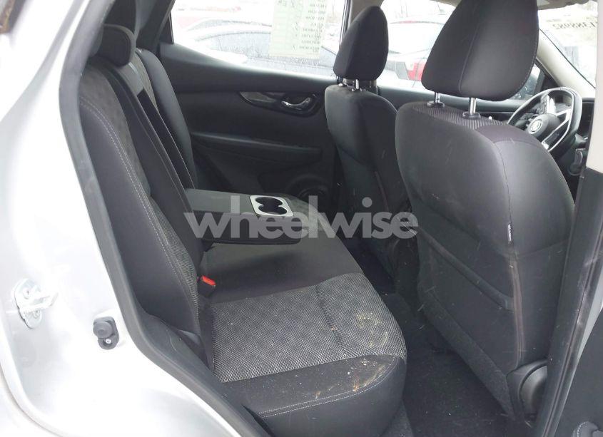 Photo 8 of 2017 Nissan Rogue SPORT SV (VIN JN1BJ1CR3HW126841)