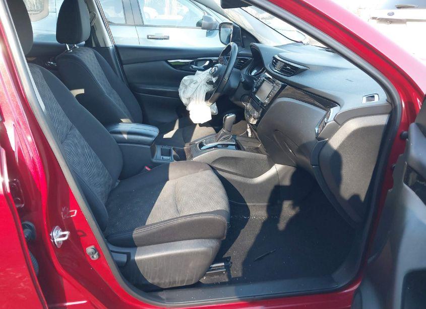 Photo 5 of 2017 Nissan Rogue SPORT SV (VIN JN1BJ1CR3HW136365)