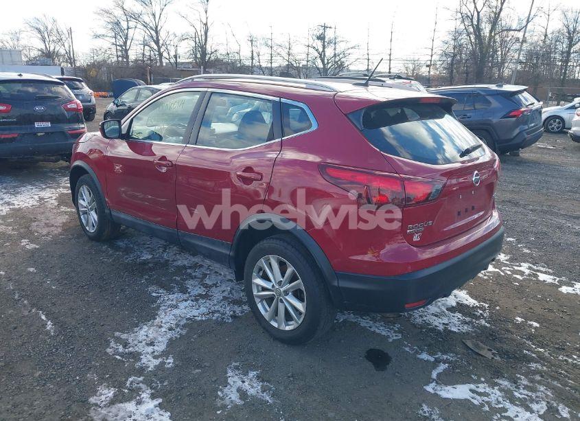 Photo 3 of 2017 Nissan Rogue SPORT SV (VIN JN1BJ1CR3HW139640)