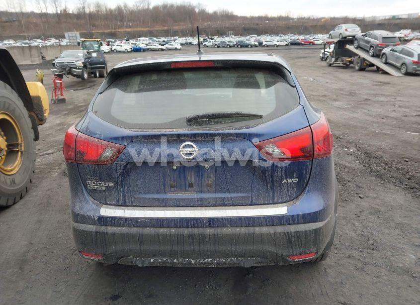 Photo 16 of 2018 Nissan Rogue SPORT S (VIN JN1BJ1CR3JW202239)