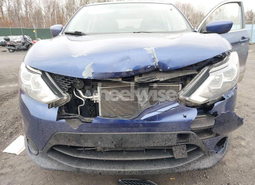 Photo 6 of 2018 Nissan Rogue SPORT S (VIN JN1BJ1CR3JW202239)