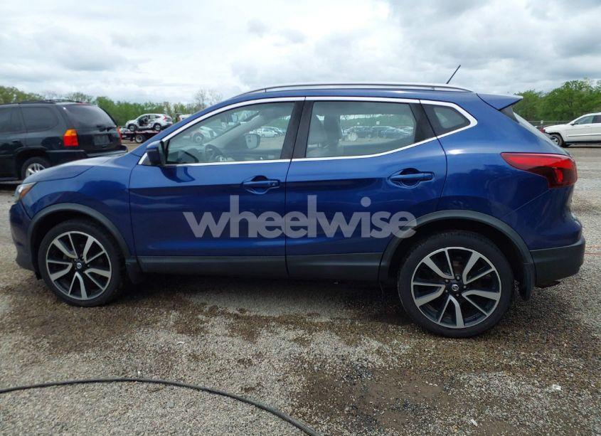 Photo 15 of 2018 Nissan Rogue SPORT SL (VIN JN1BJ1CR3JW207439)