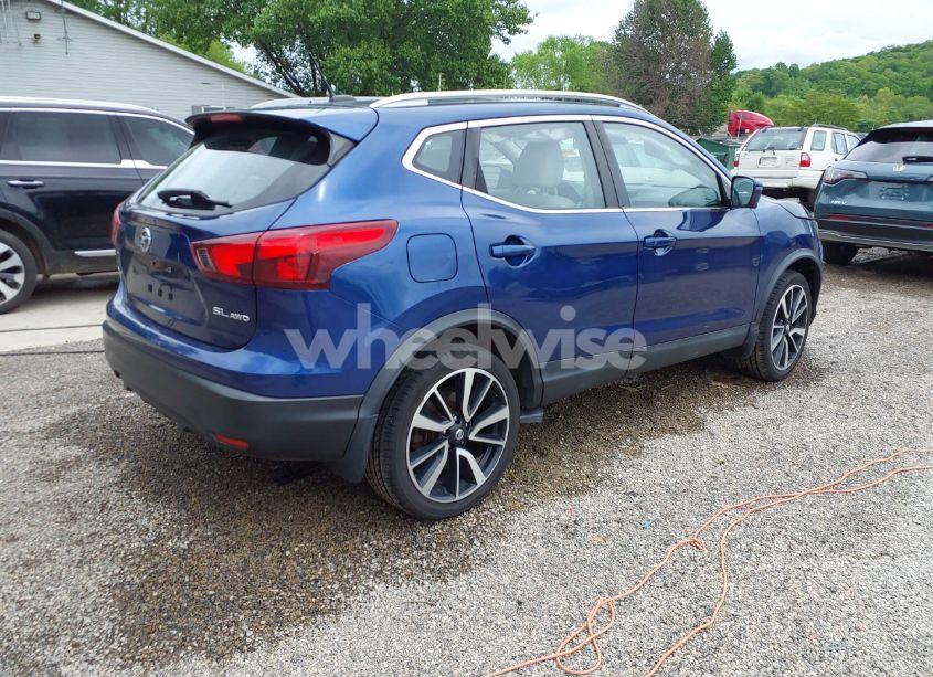 Photo 4 of 2018 Nissan Rogue SPORT SL (VIN JN1BJ1CR3JW207439)