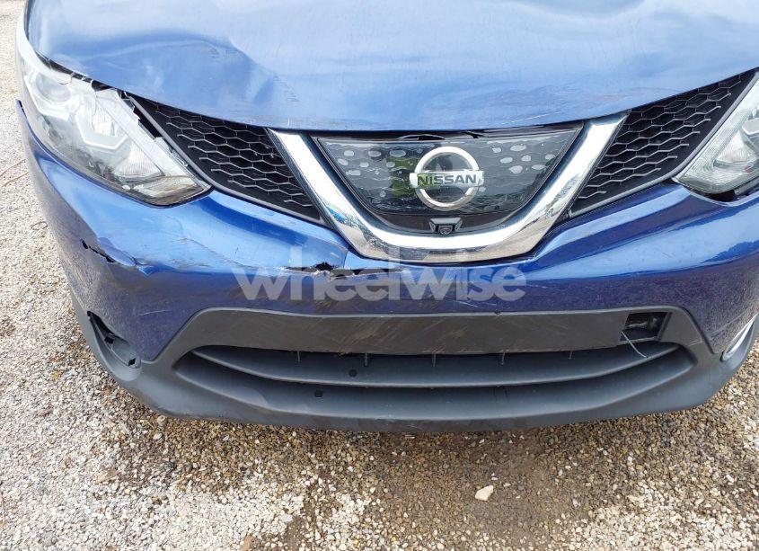 Photo 6 of 2018 Nissan Rogue SPORT SL (VIN JN1BJ1CR3JW207439)