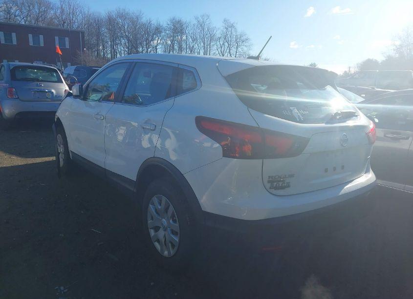 Photo 3 of 2018 Nissan Rogue SPORT S (VIN JN1BJ1CR3JW251151)